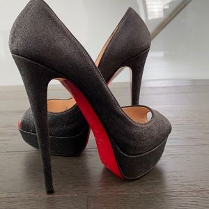 Christian Louboutin “Lady Peep” 150 Sz 38